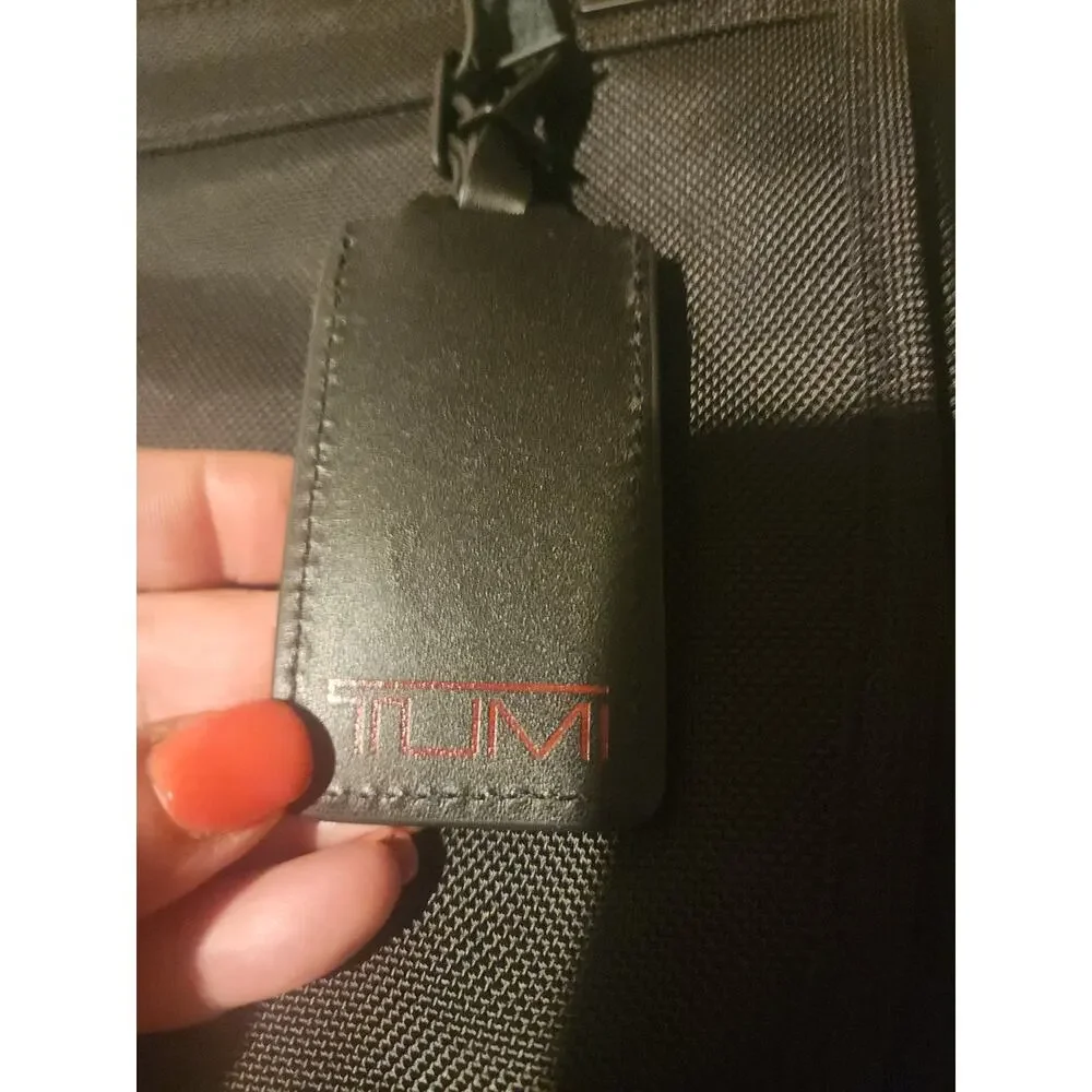 Tumi Black 15